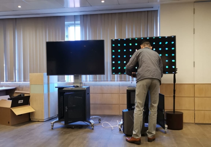 H.I.T. TV with cart